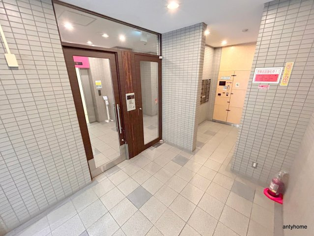 ICUBE阿波座　仲介手数料無料のロビー
