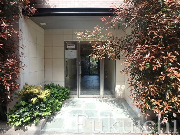 プレール学芸大学のエントランス