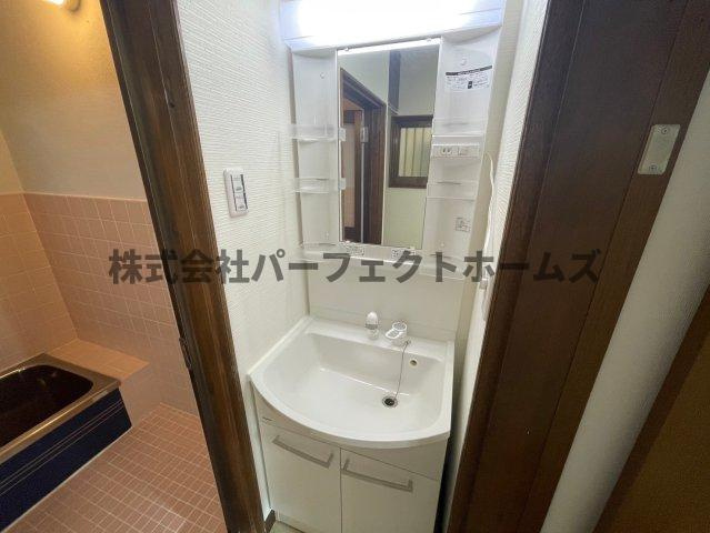 桜丘町戸建　賃貸の独立洗面台|独立洗面台、朝の身支度には欠かせません