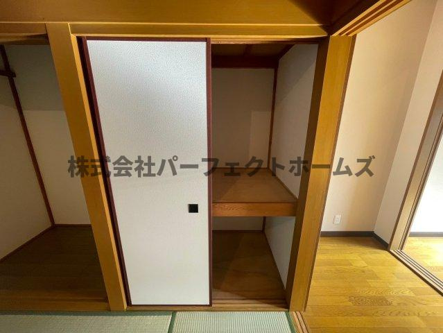 桜丘町戸建　賃貸の収納|収納のためのスペースです