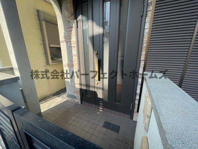 桜丘町戸建　賃貸のエントランス|毎日通るエントランスはこのようになっています