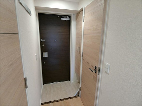 エリジオンの玄関