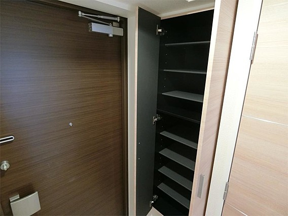 エリジオンの玄関