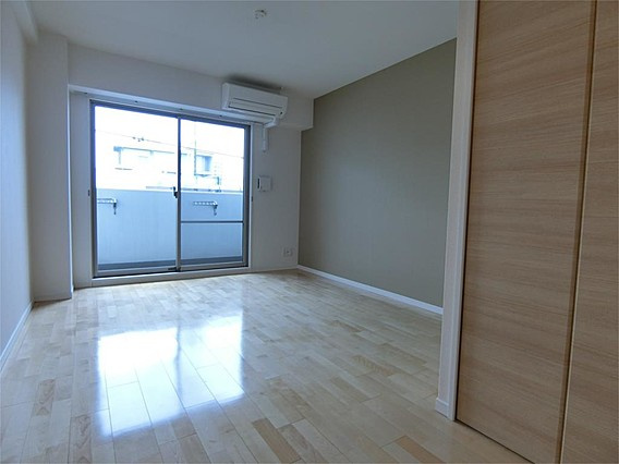 エリジオンの居間・リビング