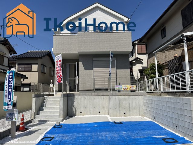 神戸市西区竜が岡Ⅱ　D号棟　新築戸建のエントランス|●資料・カタログのご請求無料●バス停まで徒歩4分、18分で大久保駅にも到着し通勤や通学に便利な立地