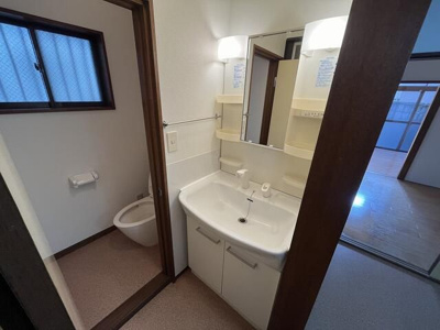 【洗面所】 | キャッスル金子