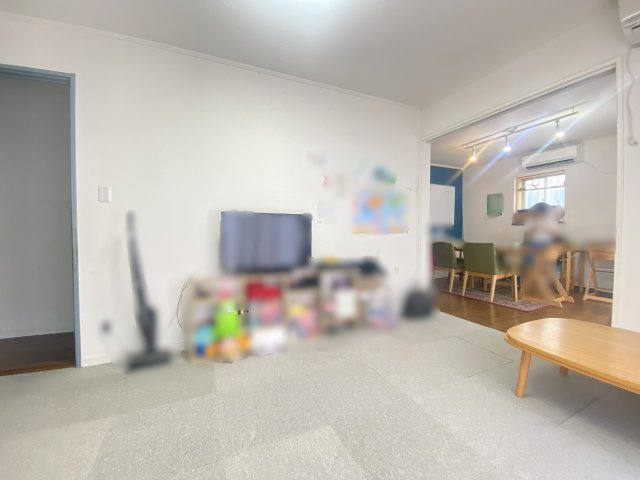 三鷹市中原【仲介手数料無料】　三鷹市中原　中古戸建の居間・リビング|～仲介手数料無料☆八王子ひなた不動産～三鷹市中原１丁目　中古戸建
