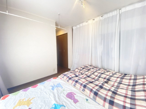 三鷹市中原【仲介手数料無料】　三鷹市中原　中古戸建の洋室|～仲介手数料無料☆八王子ひなた不動産～三鷹市中原１丁目　中古戸建
