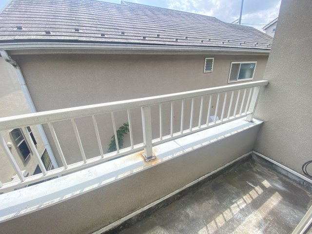 三鷹市中原【仲介手数料無料】　三鷹市中原　中古戸建のバルコニー|～仲介手数料無料☆八王子ひなた不動産～三鷹市中原１丁目　中古戸建
