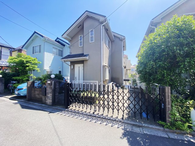 三鷹市中原【仲介手数料無料】　三鷹市中原　中古戸建の外観|～仲介手数料無料☆八王子ひなた不動産～三鷹市中原１丁目　中古戸建
