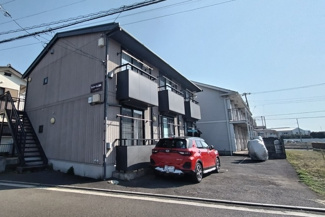 敷地内駐車場は満車です
