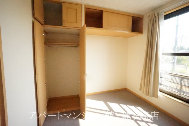 レオパレスパークサイドヒルの収納