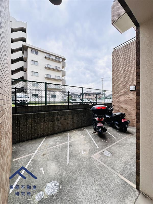モントーレ長住セントラルパークの駐車場