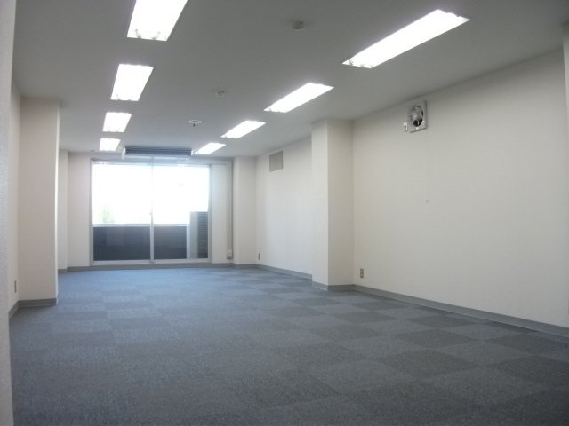 南青山ビルの内装