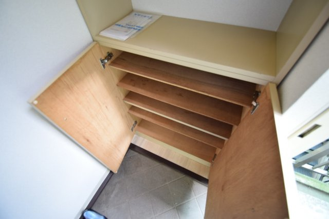 エムブレムベータの設備|シューズボックスあります。