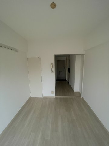 ウィンベルソロ東松山第一の洋室|明るい洋室です