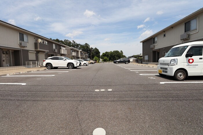 セジュールヒロオカAの駐車場