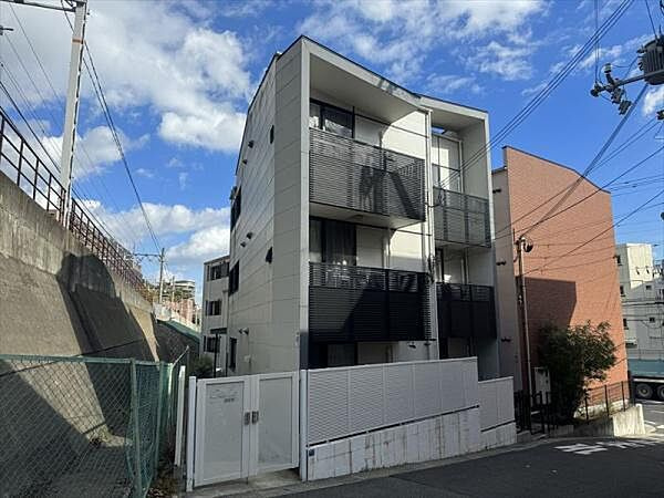 ＧＩＵＬＩＡ須磨浦　1号棟・2号棟・3号棟の外観