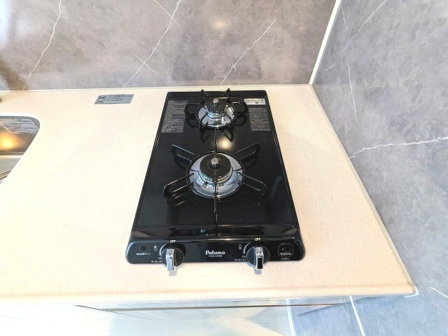 GRAND CONCIERGE浅草橋の設備|瀟洒でお手入れ楽なガラストップコンロです