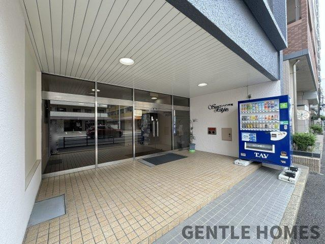 サンハイツ平尾のエントランス