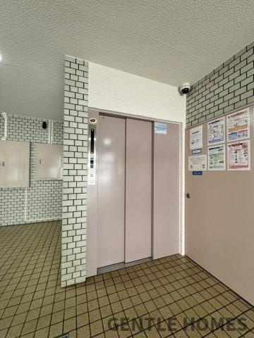 サンハイツ平尾のエントランス