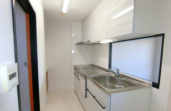テラスノバ鵜沼　12階のキッチン
