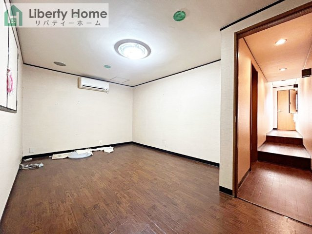 土浦市桜町　中古戸建の洋室