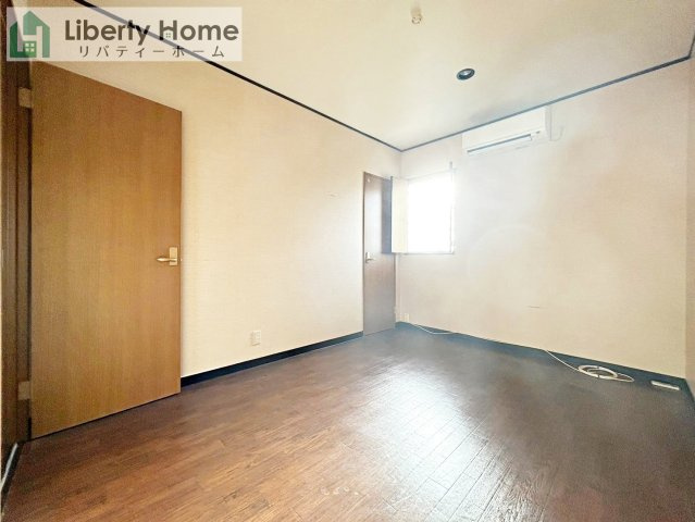 土浦市桜町　中古戸建の洋室