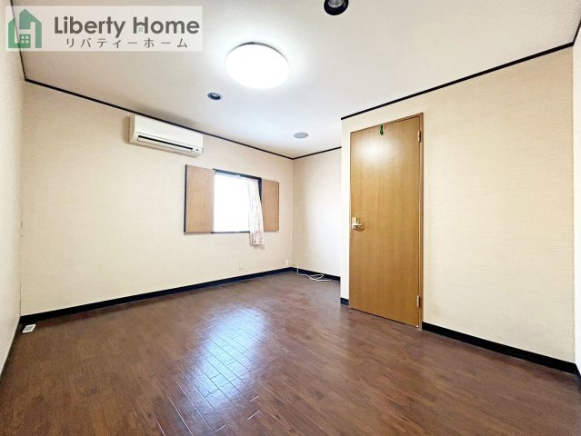 土浦市桜町　中古戸建の洋室