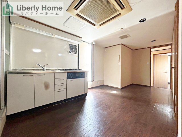 土浦市桜町　中古戸建の居間・リビング