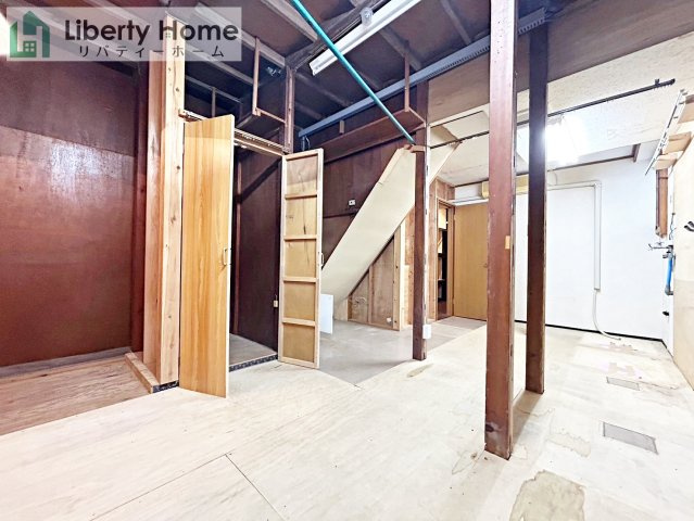 土浦市桜町　中古戸建の洋室