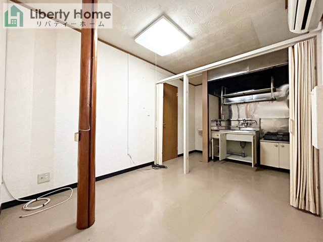 土浦市桜町　中古戸建の居間・リビング