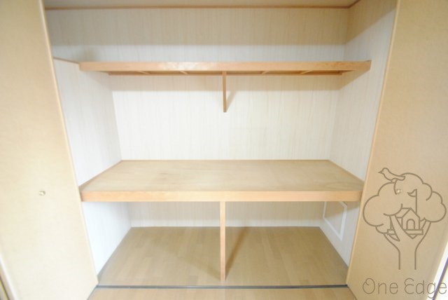 CHEZ CLARAの収納