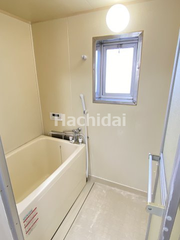 コーポ三本木の浴室