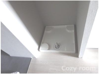 【洗面所】 | TOPAZ江坂 | 室内洗濯機置き場あります♪