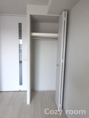 【収納】 | TOPAZ江坂 | クローゼット収納　※　図面と現況が異なる場合は、現況を優先します。