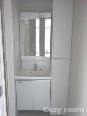 【独立洗面台】 | TOPAZ江坂 | 独立洗面台、朝の身支度には欠かせません　　　※図面と現況が異なる場合は、現況を優先します。