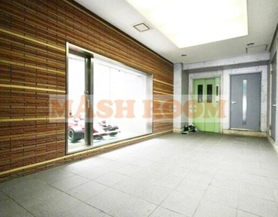 中野区本町２丁目の賃貸マンションの外観