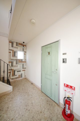 エクセレンス　マイウェイのロビー