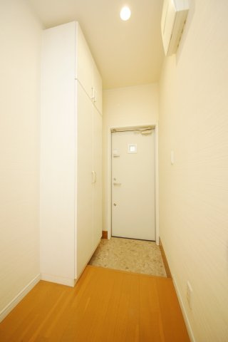 エクセレンス　マイウェイの玄関