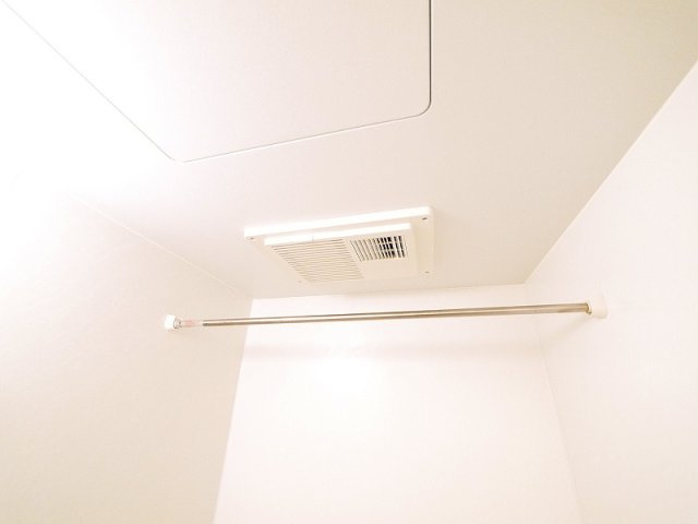 レオパレス南生駒の設備|浴室乾燥機付きです