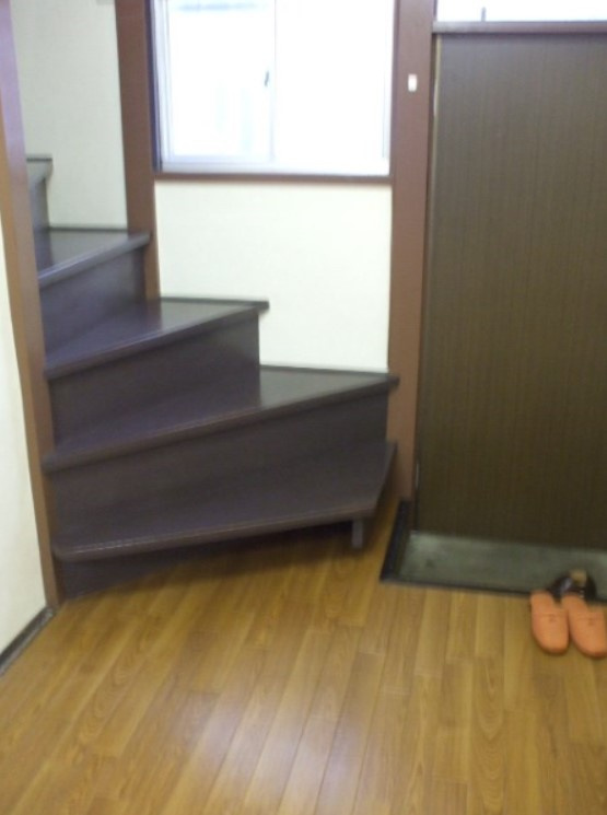 北島荘の玄関