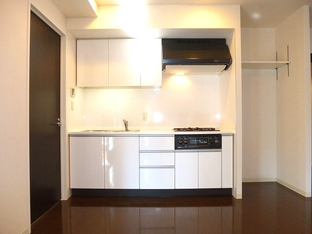 ParkAxis元浅草stageの設備|パークアクシス元浅草ステージのリビングの収納です