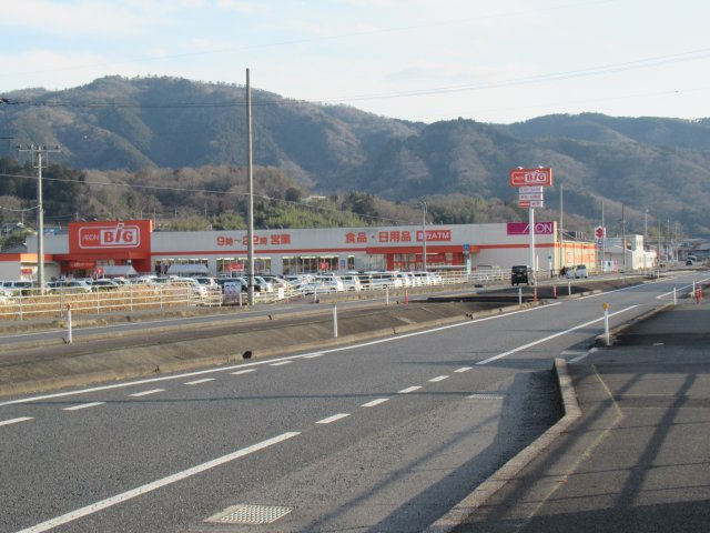 平福　貸倉庫の周辺