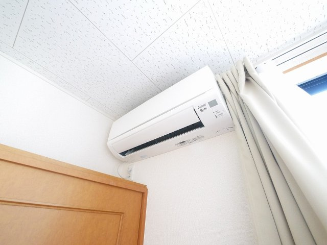 レオパレスナップ　シャンブルの設備|エアコンつきです