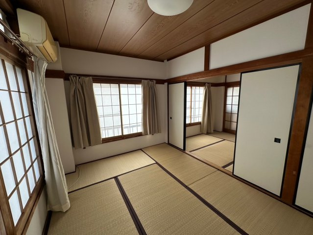 神明ハイムの和室