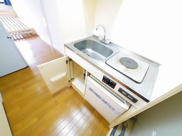 レオパレスナップアネックスのキッチン|お料理しやすいキッチンです