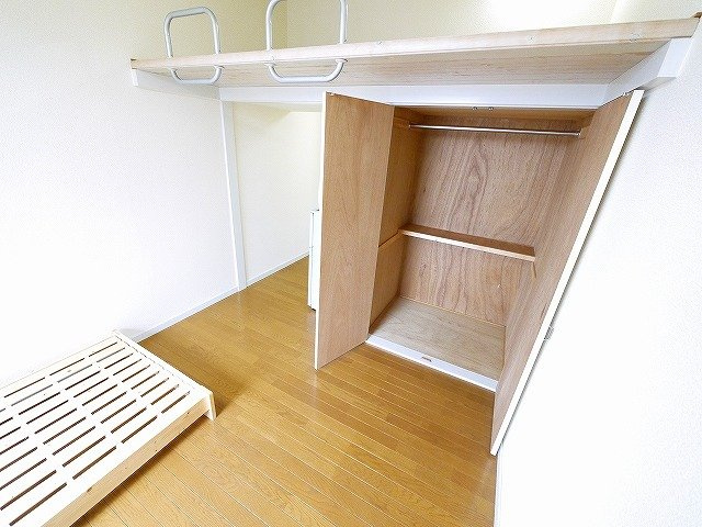 レオパレスナップアネックスの収納|大きなものも収納できそうです