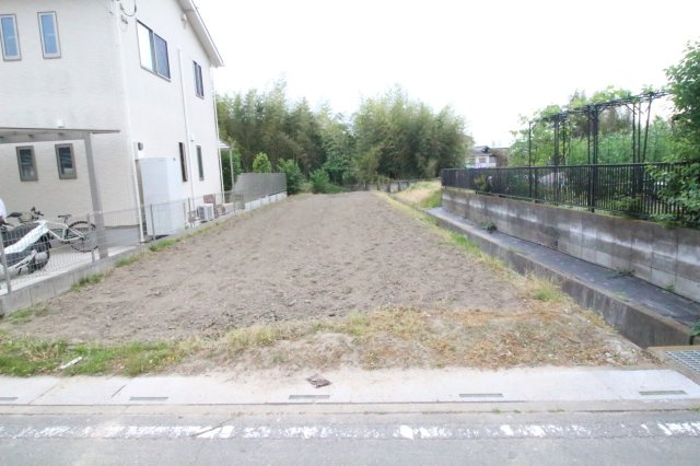 川越市久下戸　建築条件なし売地　「南古谷駅」徒歩35分　敷地137坪　【南古谷小学区】の外観