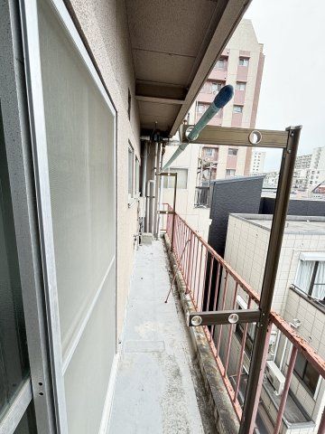 【バルコニー】